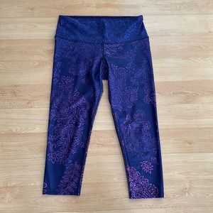 Purple My Inner Fire crop leggings size 8
